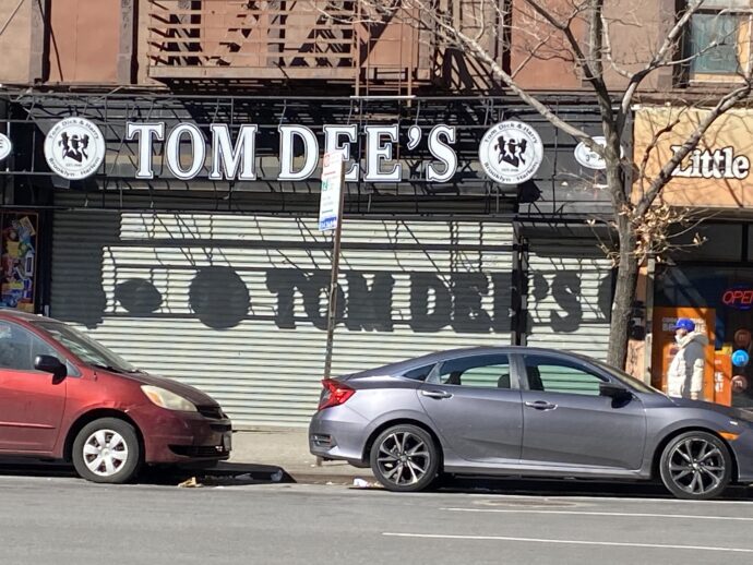 Tom Dee's